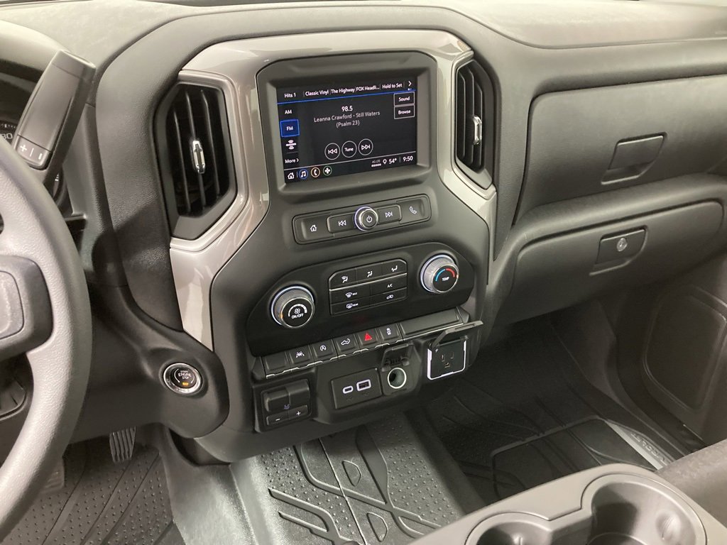 2026 Chevrolet Silverado 1500 Custom photo 2