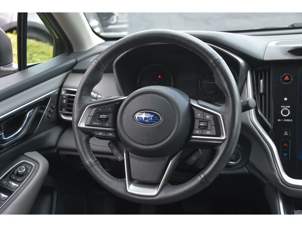 2022 Subaru Outback Limited photo 16