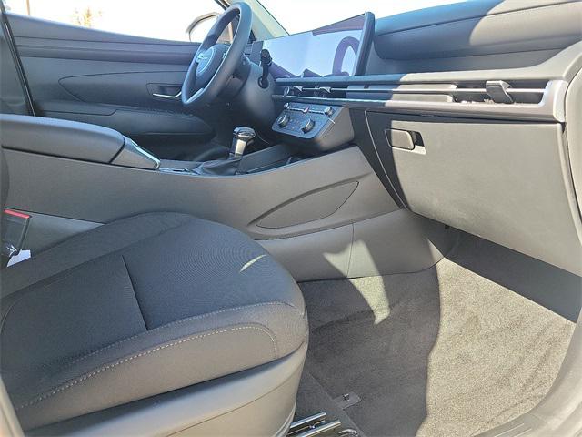 2025 Hyundai Tucson SE photo 17
