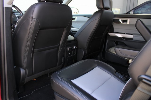 2022 Ford Explorer XLT photo 32