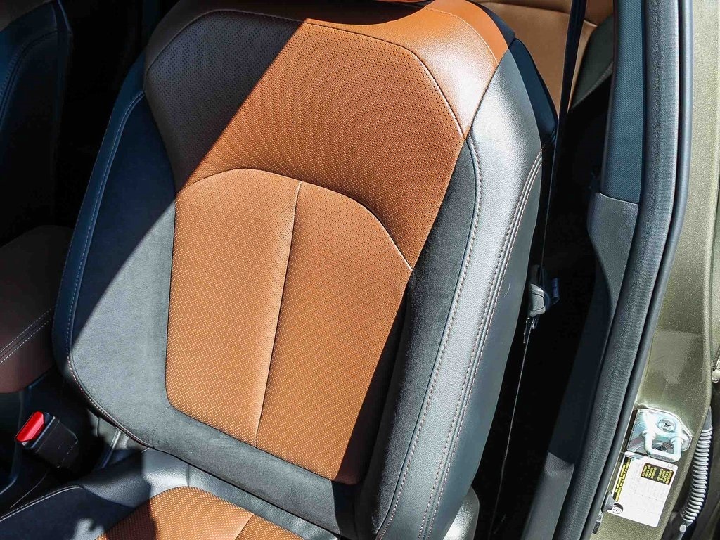 2025 Subaru Forester Touring photo 24