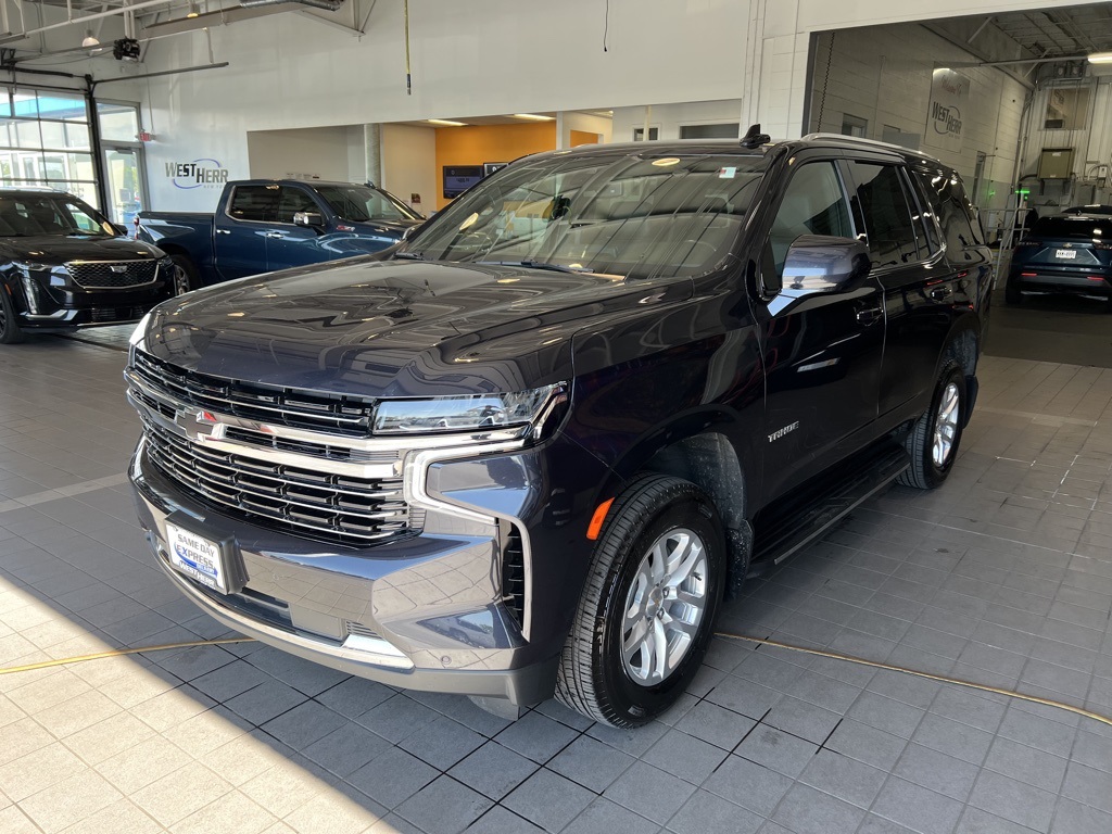 2022 Chevrolet Tahoe LT photo 2