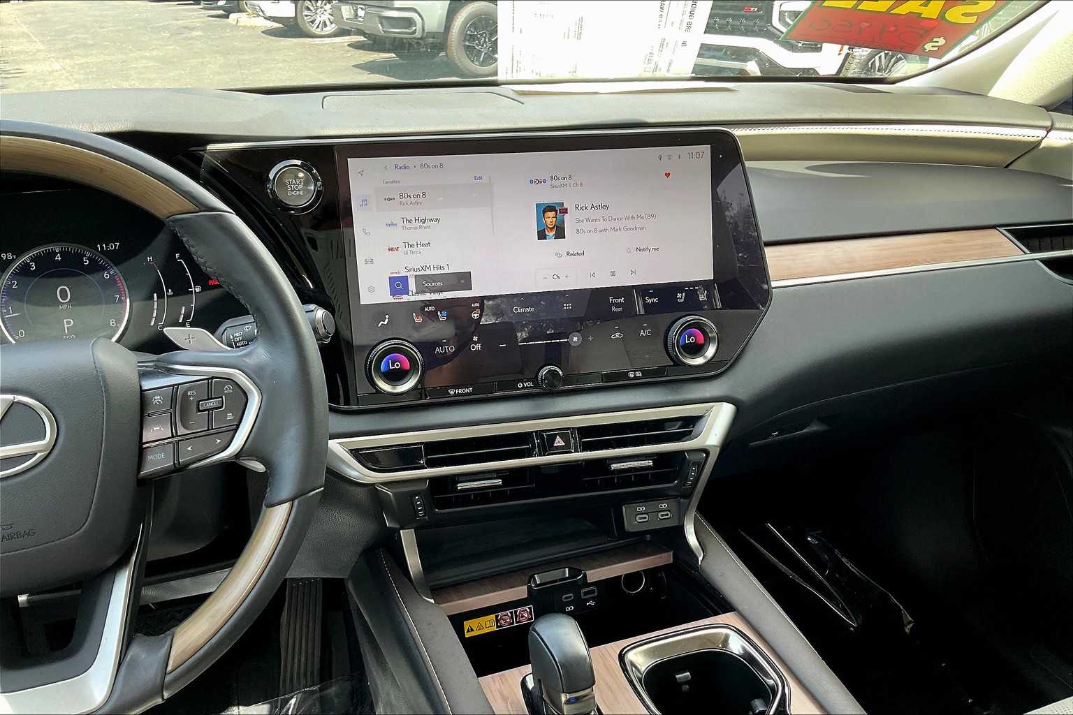 2023 Lexus RX Premium photo 4