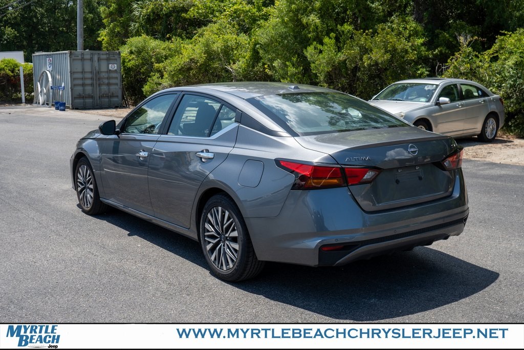 2024 Nissan Altima 2.5 SV photo 4