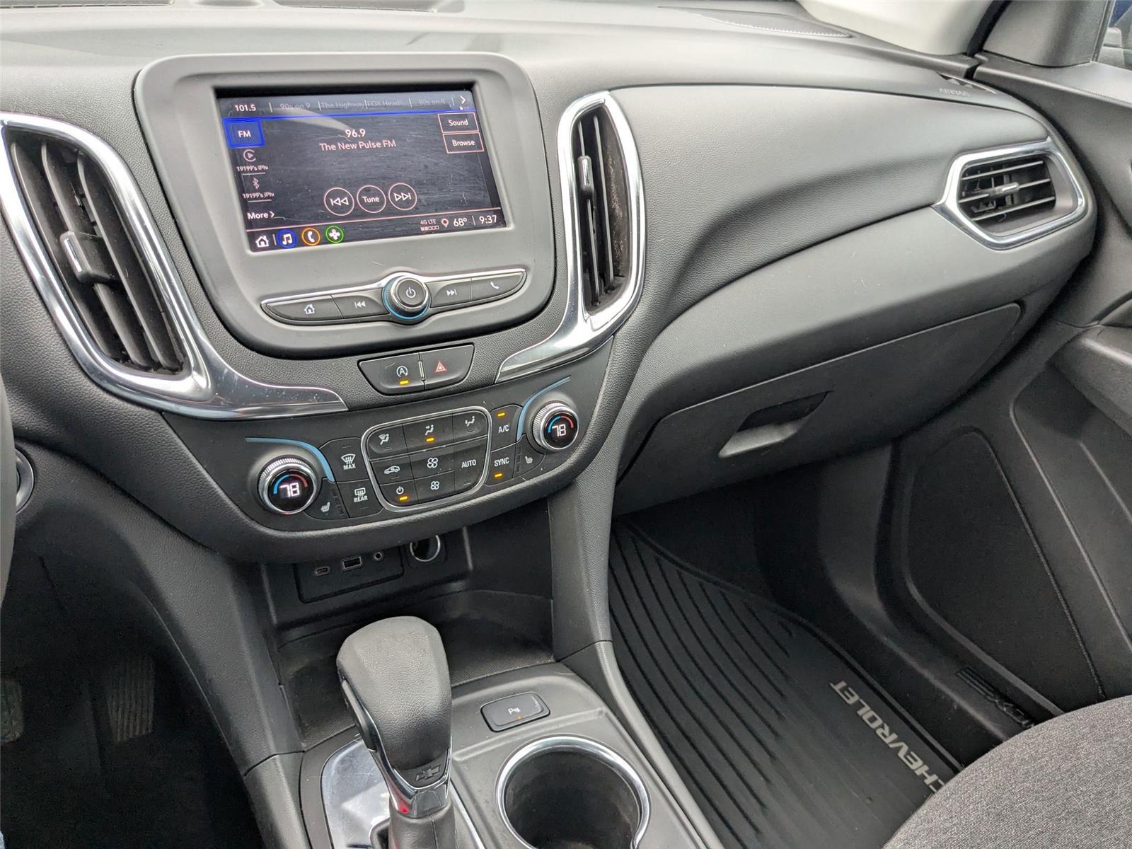 2022 Chevrolet Equinox LT photo 19