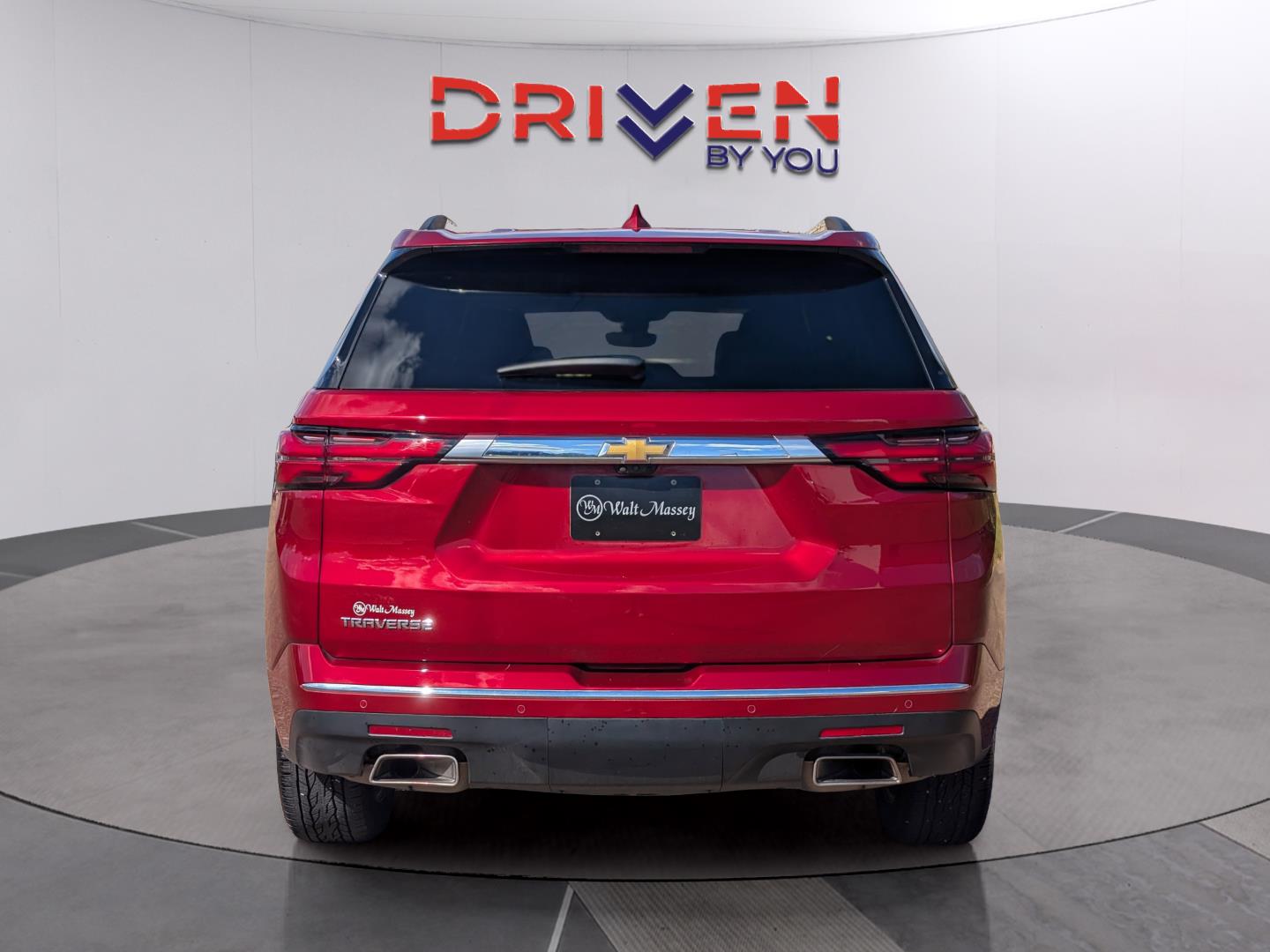 2023 Chevrolet Traverse High Country photo 3