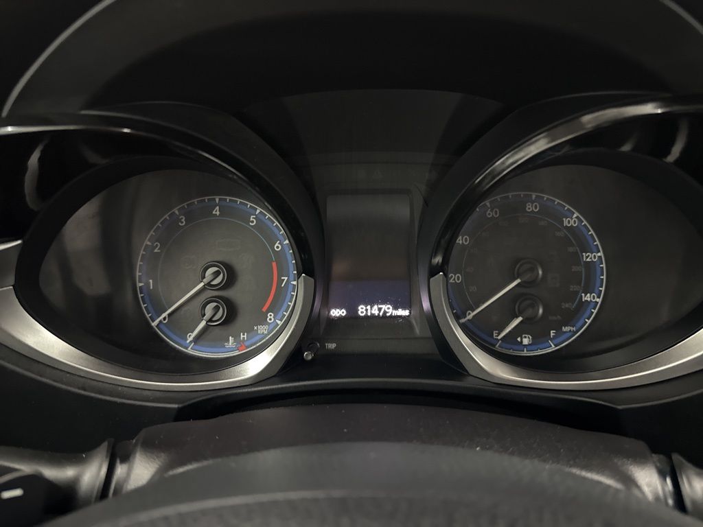 2015 Toyota Corolla Plus photo 25