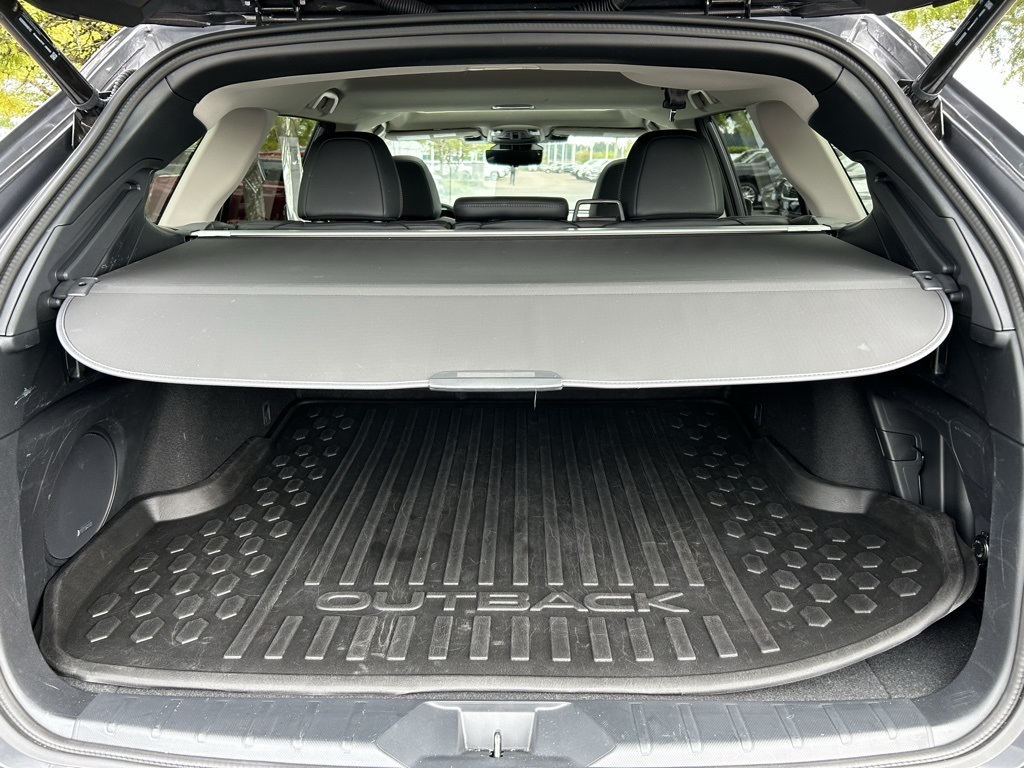 2025 Subaru Outback Touring XT photo 24