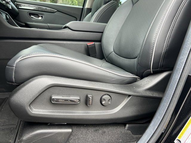 2025 Honda Pilot Elite photo 3