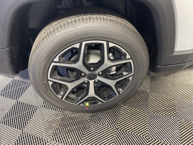 2025 Jeep Compass Limited photo 4