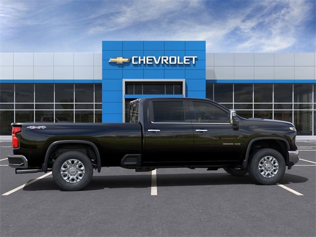 2025 Chevrolet Silverado 3500HD LTZ photo 5