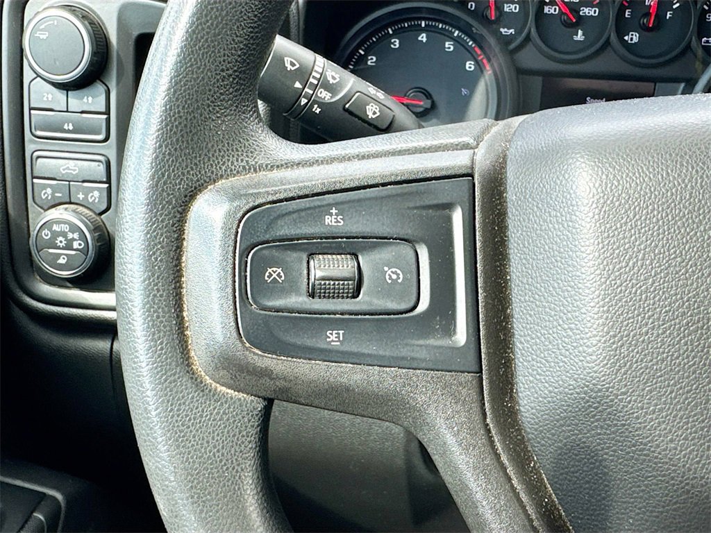 2020 Chevrolet Silverado 2500HD Custom photo 10