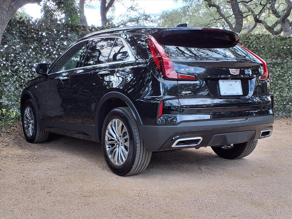 2024 Cadillac XT4 Premium Luxury photo 4