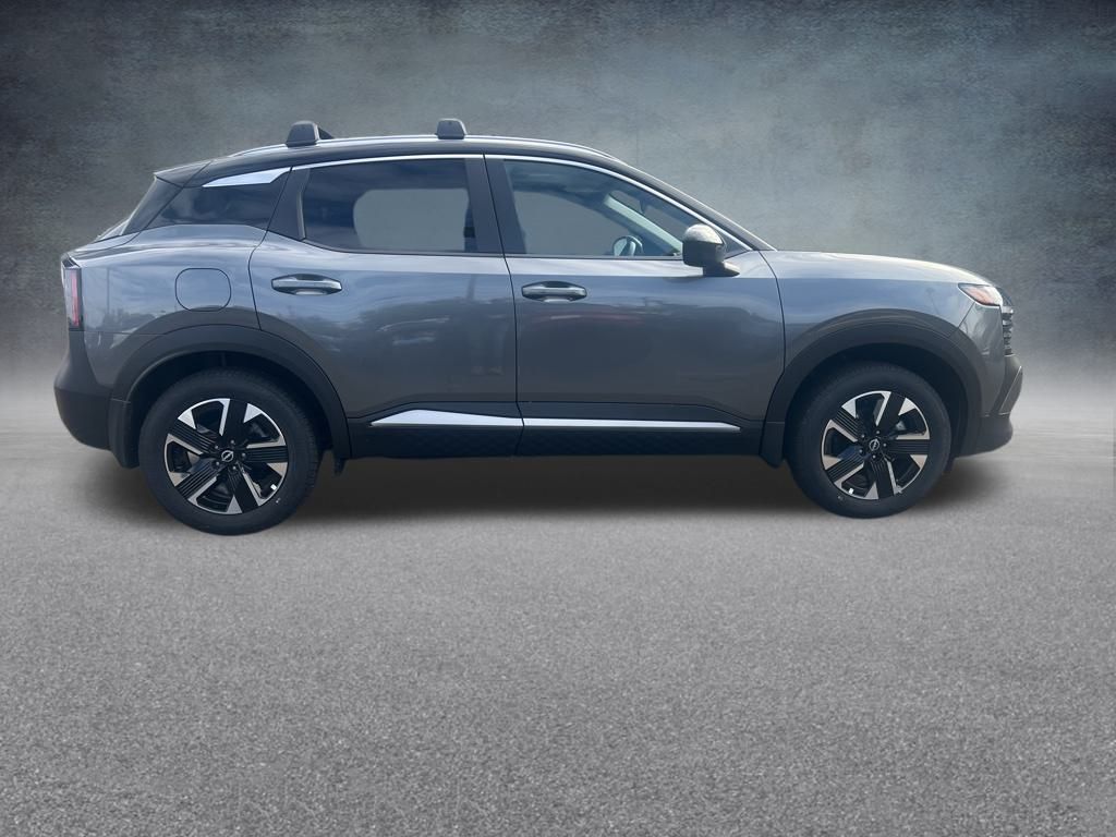 2026 Nissan Kicks SV photo 2