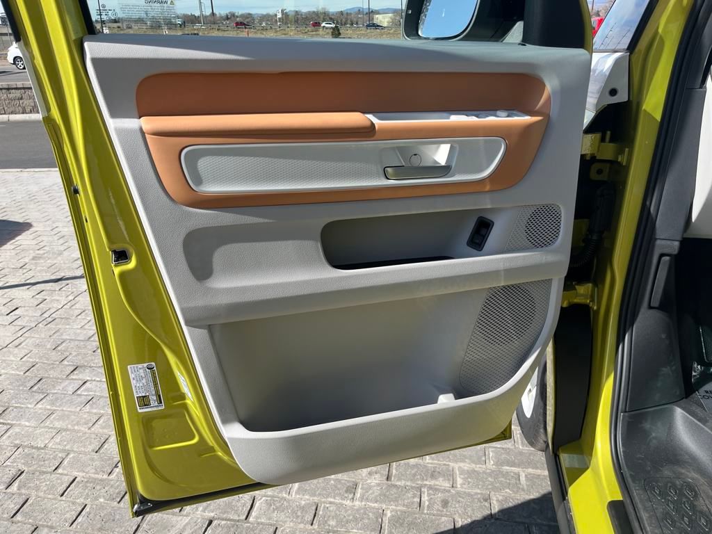 2025 Volkswagen ID. Buzz photo 17