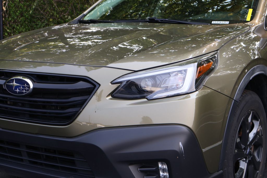 2020 Subaru Outback Onyx Edition XT photo 2