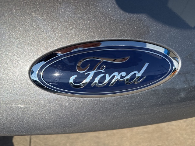 2022 Ford Escape SEL photo 12