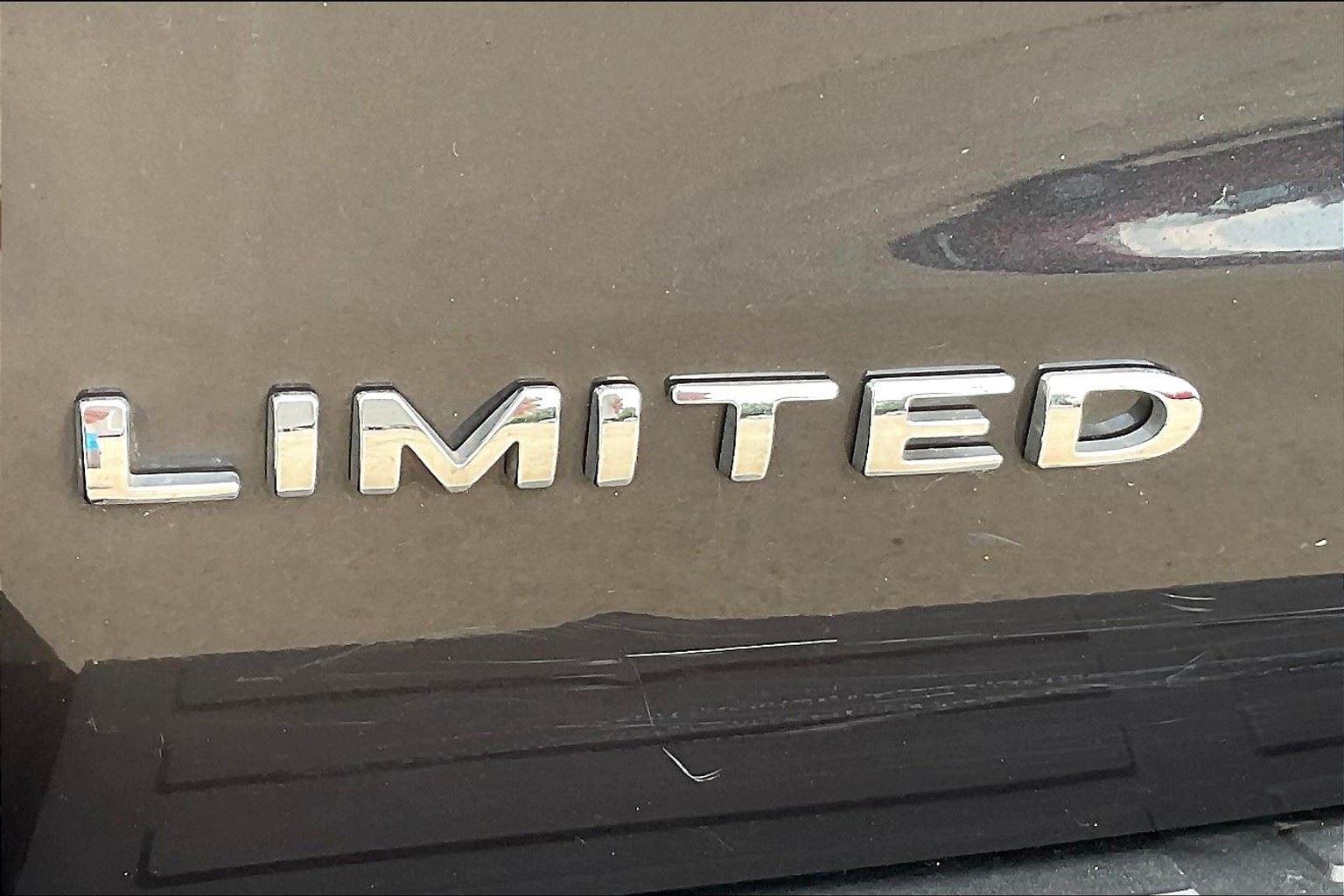 2023 Ford Expedition Limited photo 8