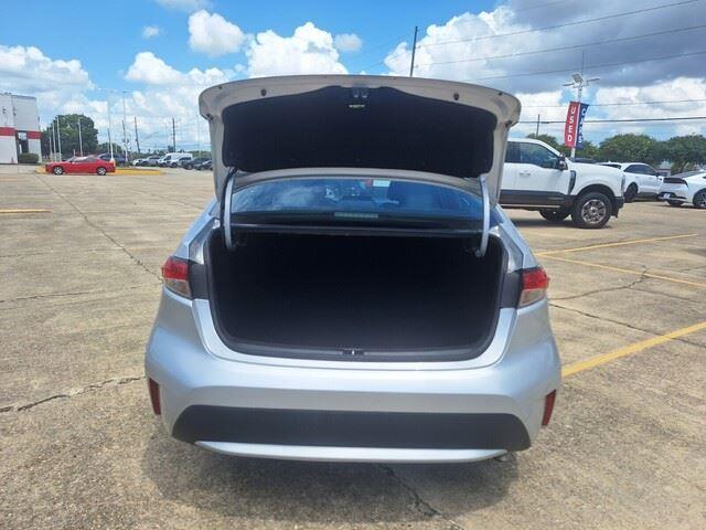 2021 Toyota Corolla LE photo 23