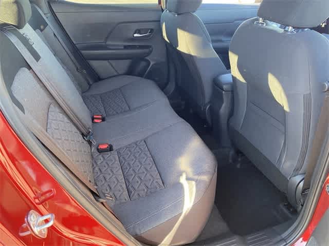 2025 Nissan Kicks SV photo 9