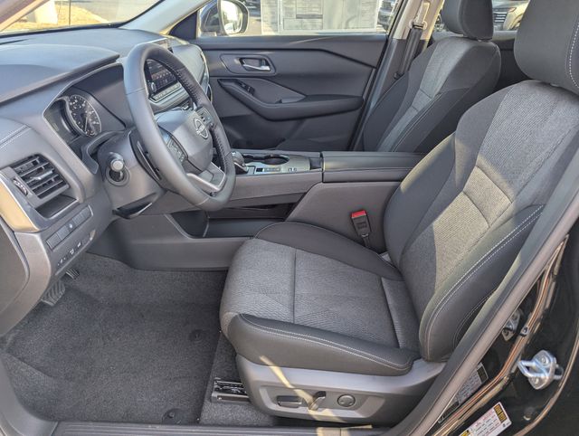 2026 Nissan Rogue SV photo 19