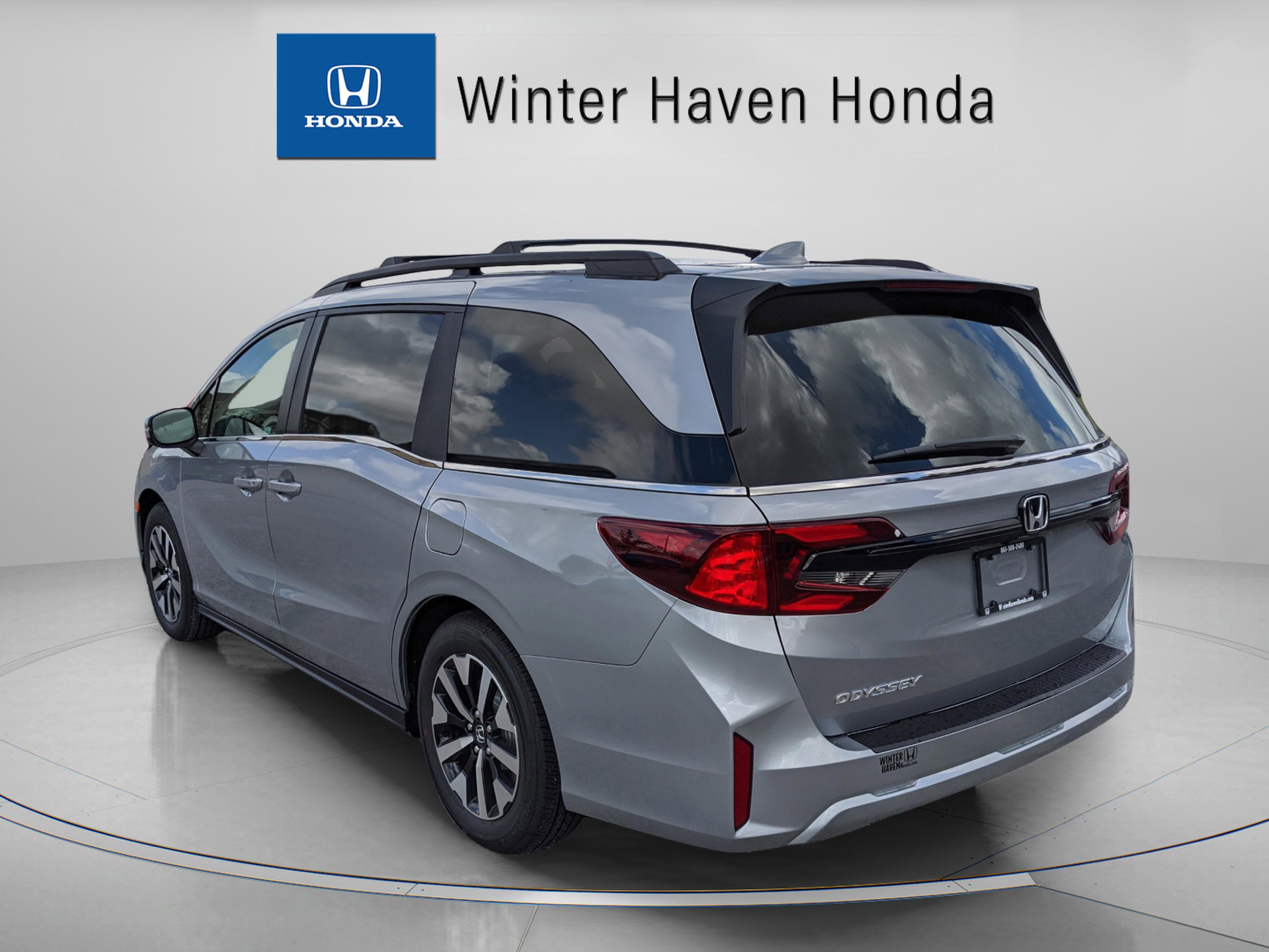 2026 Honda Odyssey EX-L photo 3