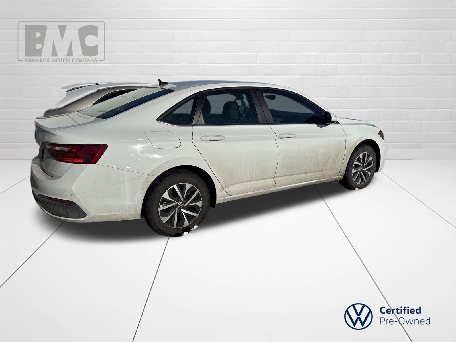 2024 Volkswagen Jetta 1.5T S photo 3