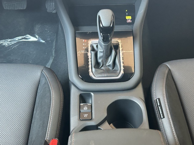 2025 Subaru Forester Touring photo 18
