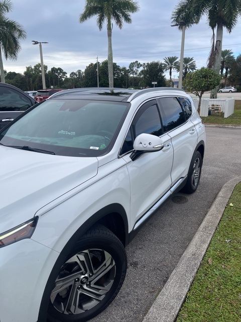 2022 Hyundai Santa Fe SEL's photo