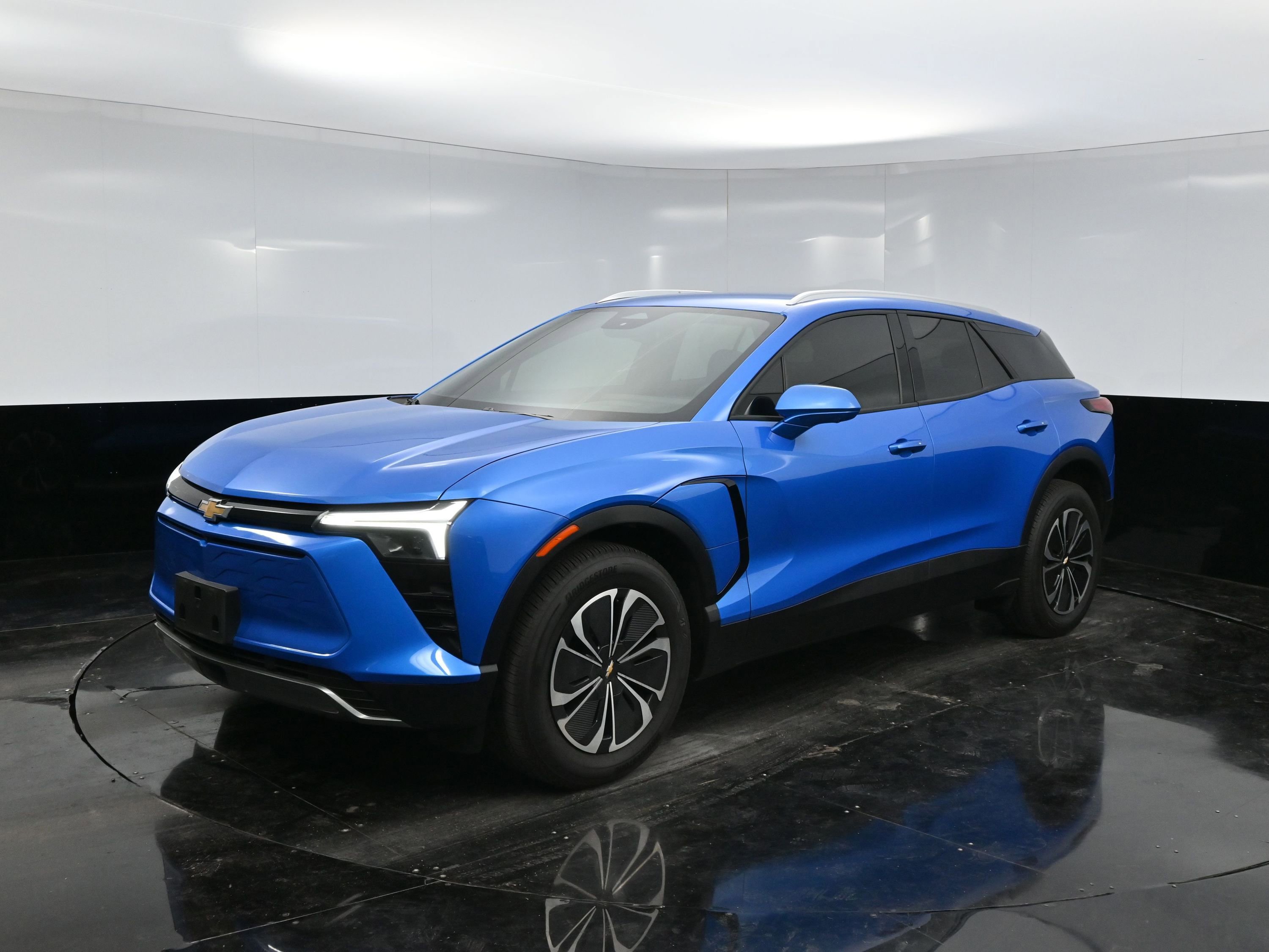 2024 Chevrolet Blazer EV photo 3