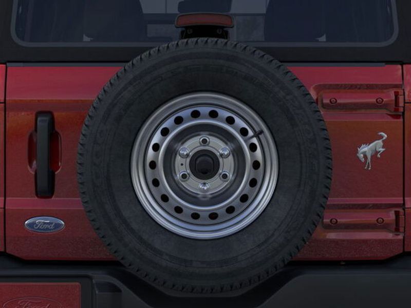 2025 Ford Bronco Base photo 22