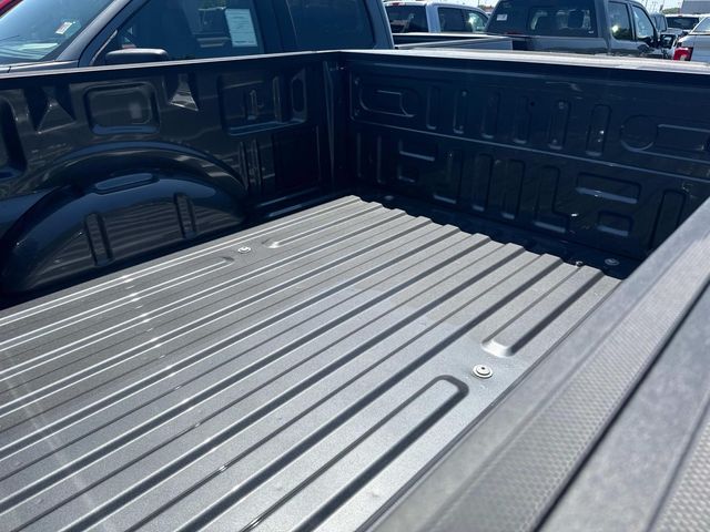 2025 Ford F-150 XLT photo 5