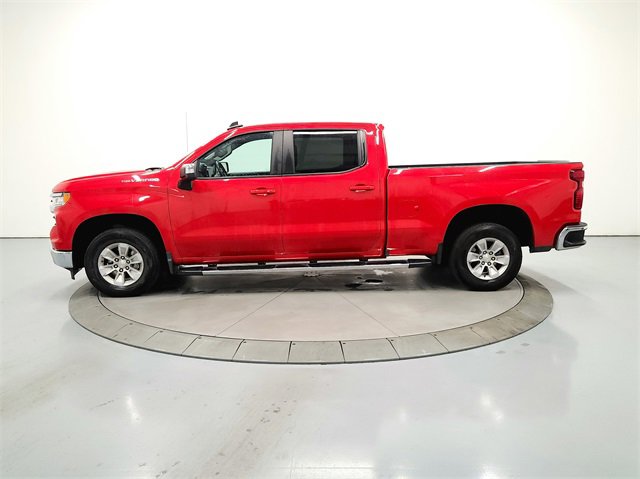2024 Chevrolet Silverado 1500 LT photo 4