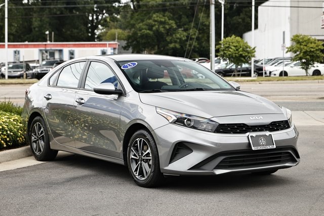 2023 Kia Forte LXS photo 12