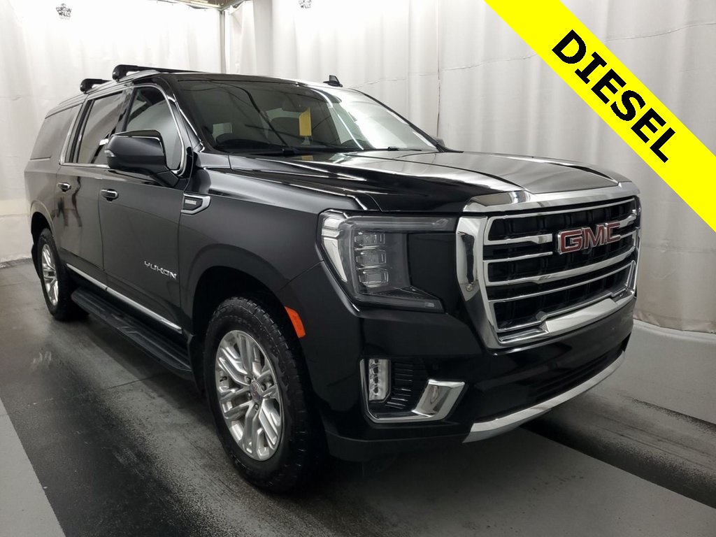 2024 GMC Yukon XL SLT's photo