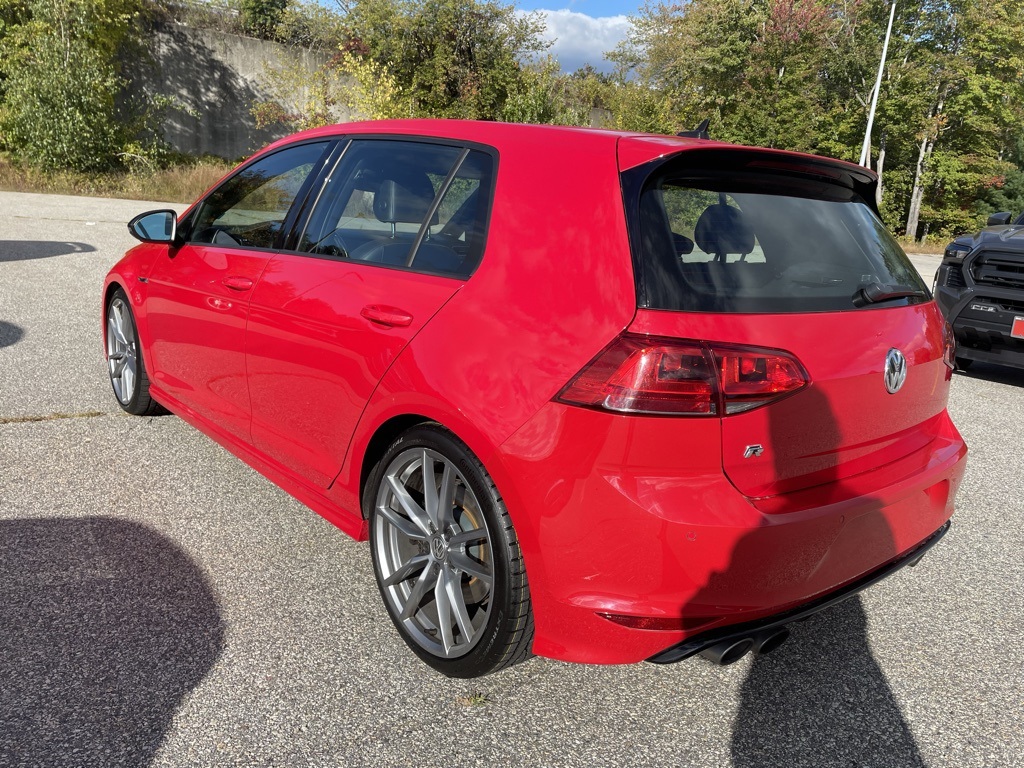 2017 Volkswagen Golf R 4Motion photo 3