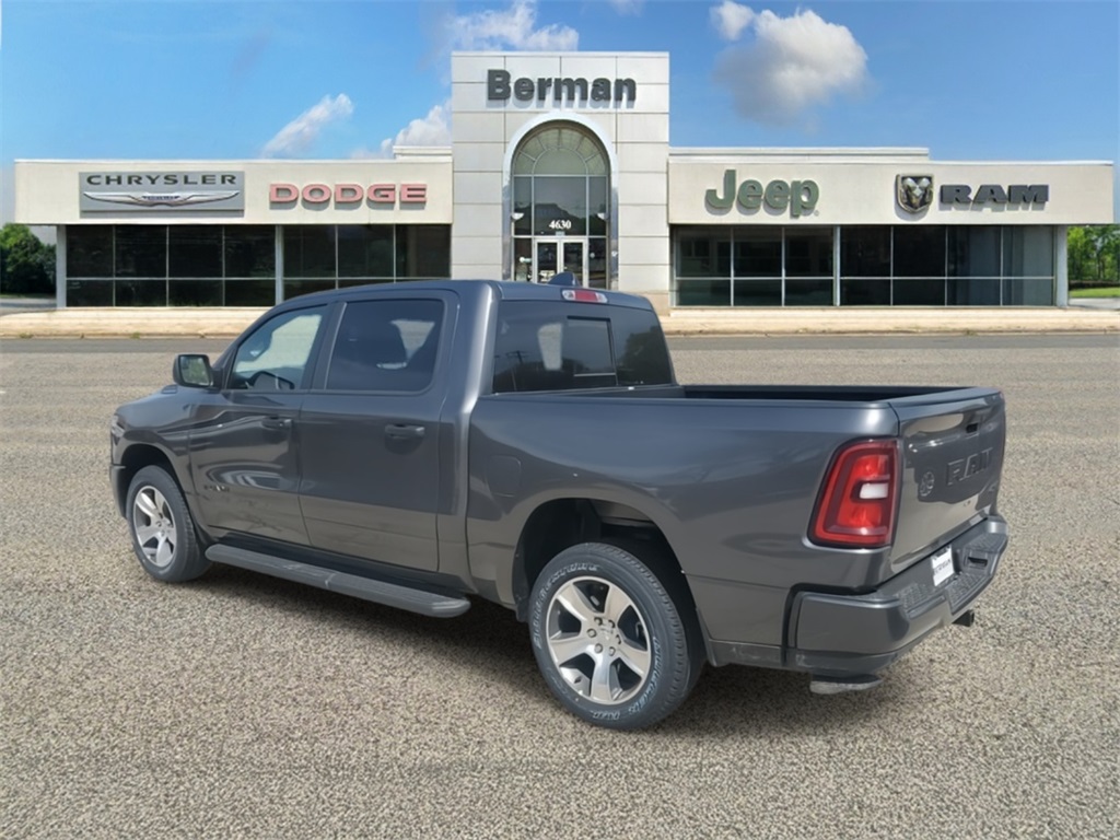 2025 Ram 1500 Tradesman photo 4