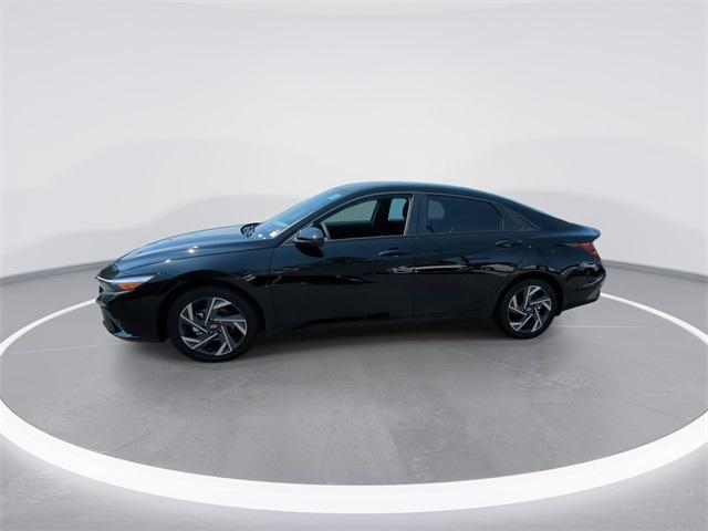 2025 Hyundai Elantra Hybrid SEL Sport photo 4