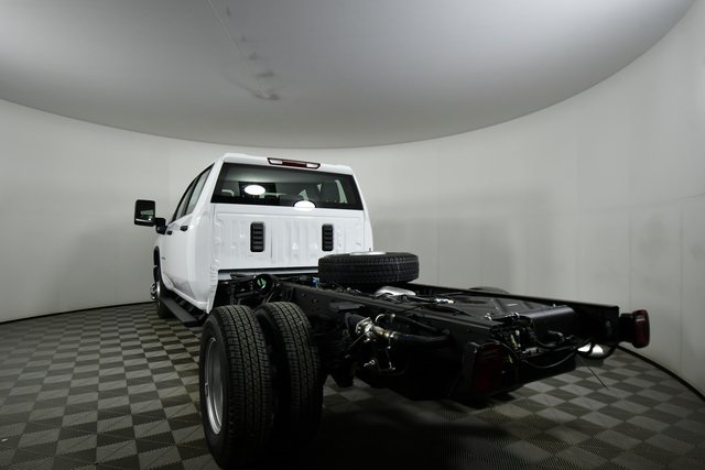 2025 Chevrolet Silverado 3500HD Work Truck photo 11