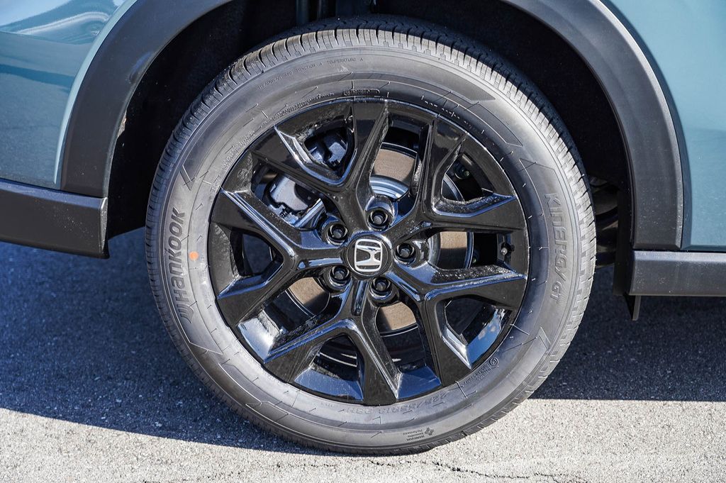 2025 Honda HR-V Sport photo 12