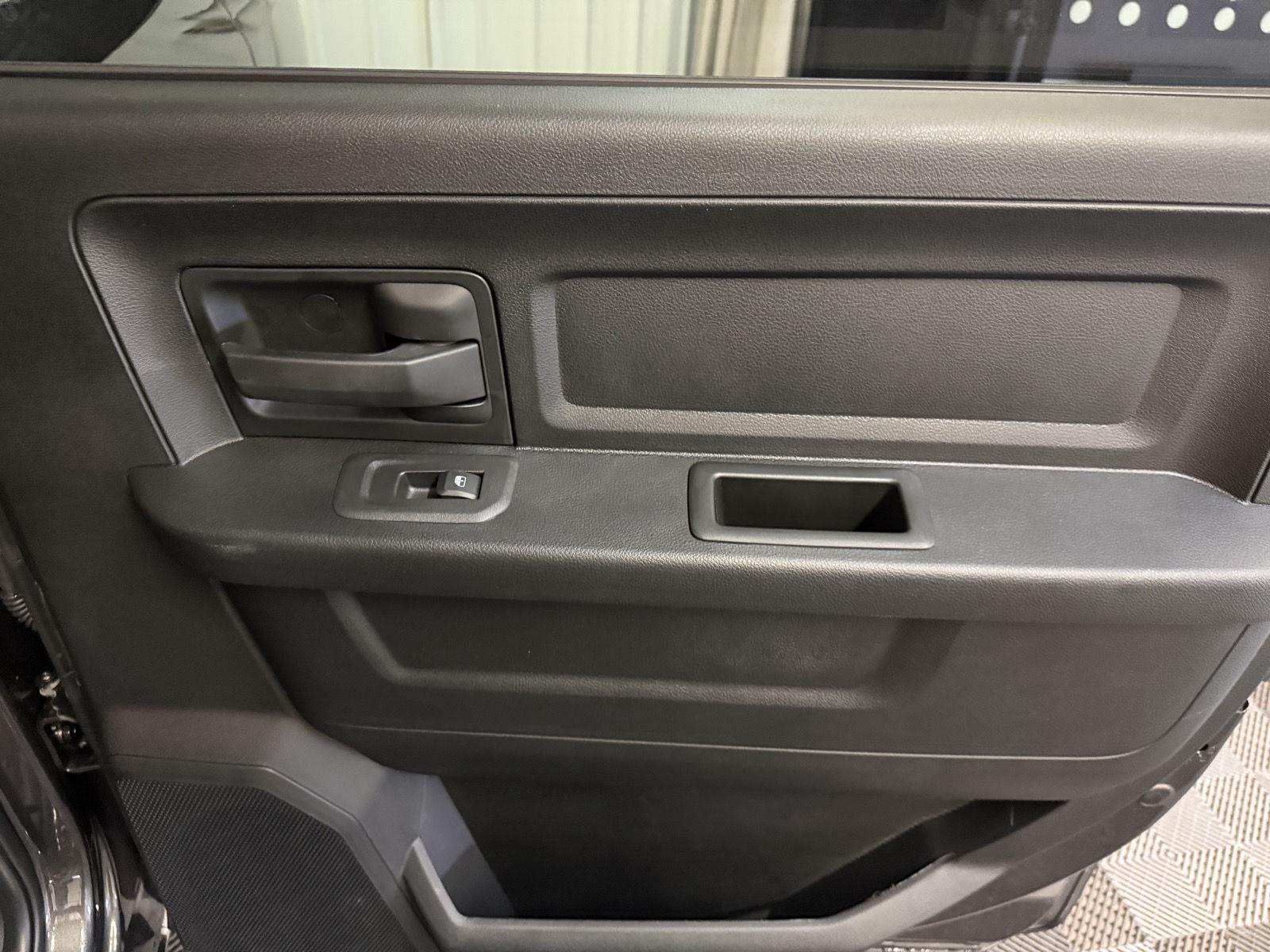 2026 Ram 2500 Tradesman photo 13