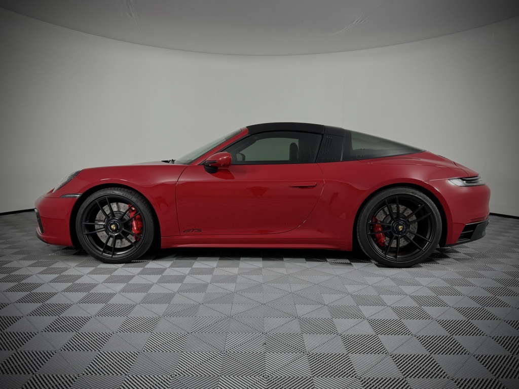 2022 Porsche 911 Targa 4 GTS photo 3