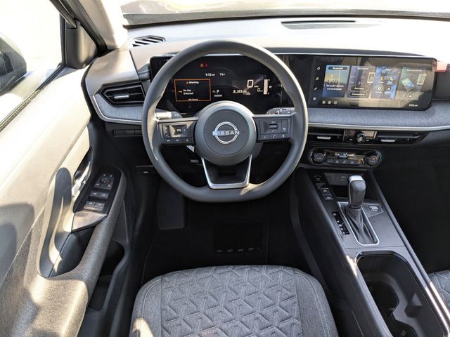 2026 Nissan Kicks SV photo 9
