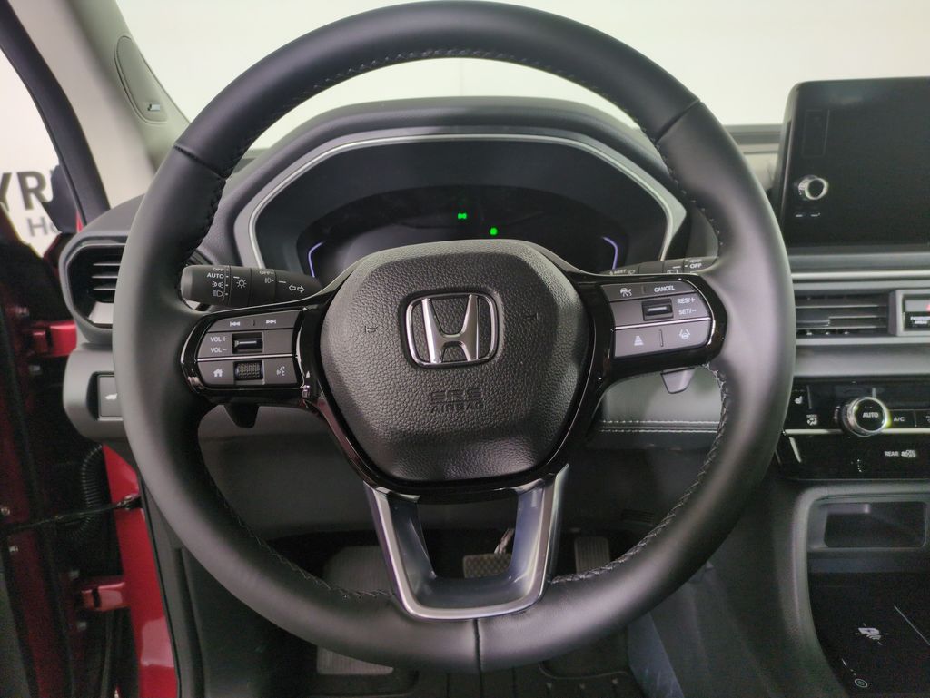 2025 Honda Pilot Touring photo 14