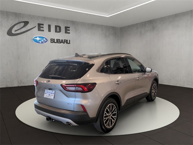 2023 Ford Escape Plug-In Hybrid Base photo 3