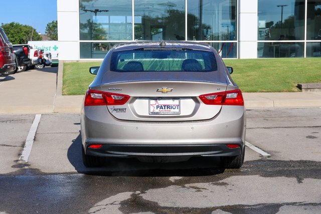 2025 Chevrolet Malibu 1LT photo 4