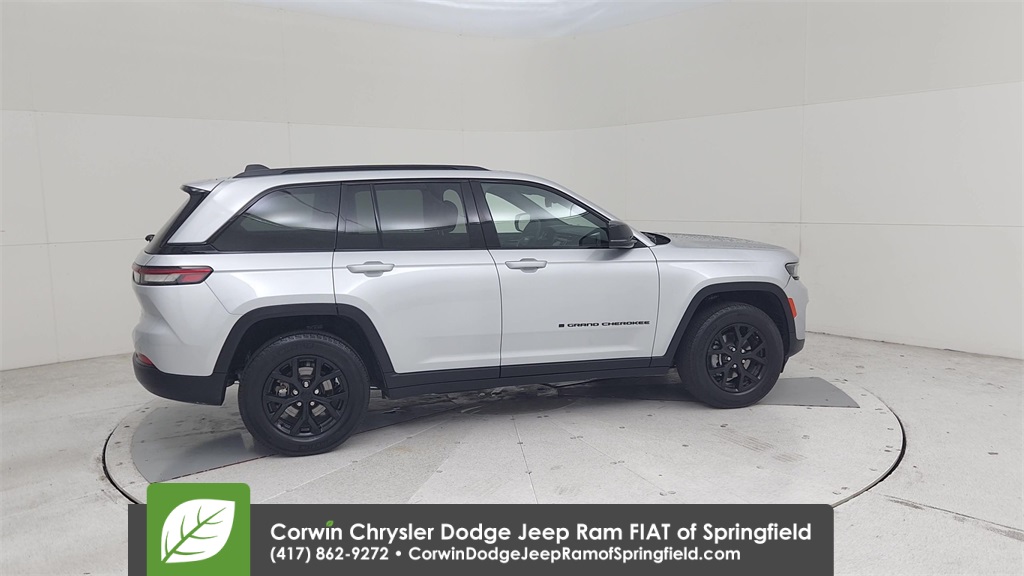 2024 Jeep Grand Cherokee Altitude X photo 16