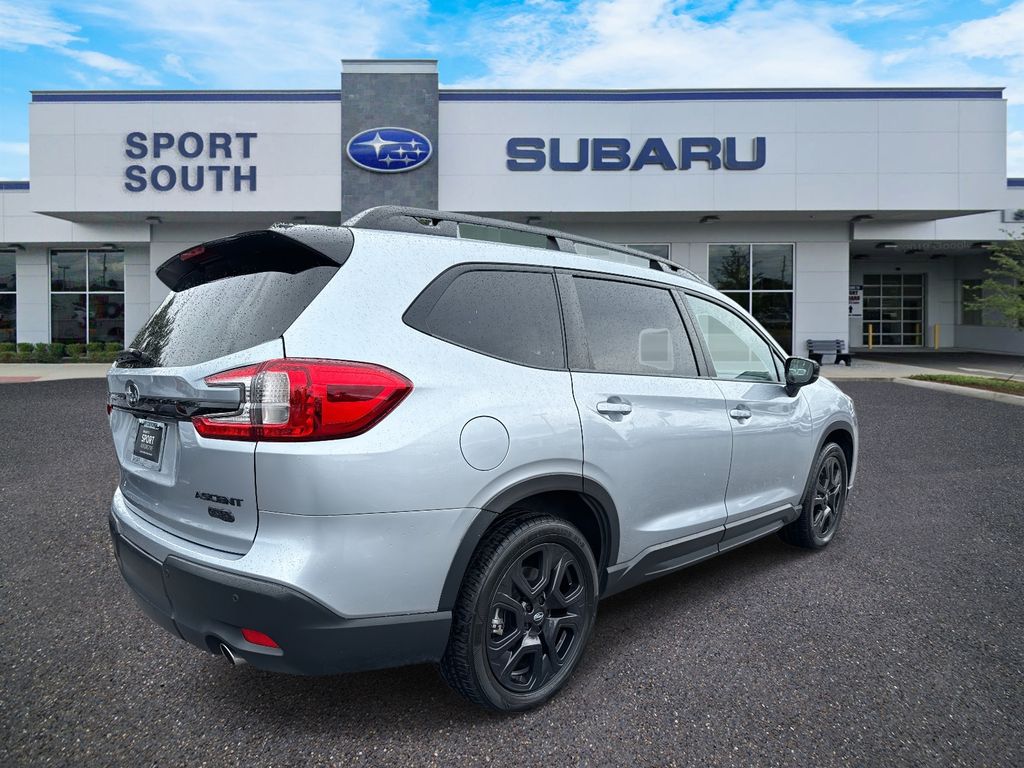 2024 Subaru Ascent Onyx Edition photo 2