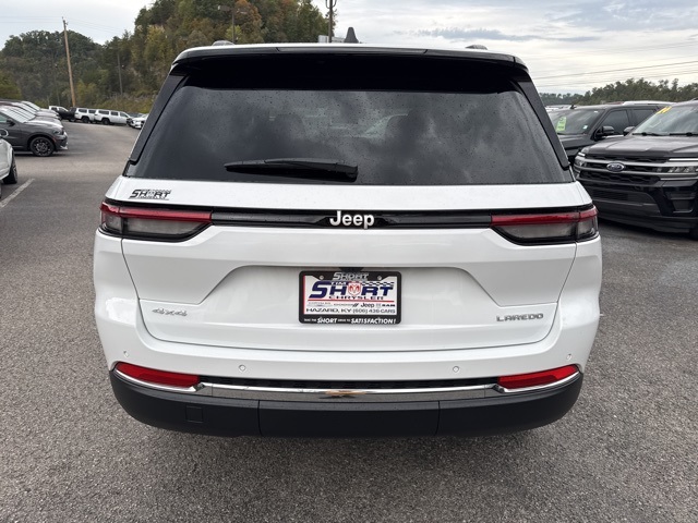 2025 Jeep Grand Cherokee Laredo X photo 2