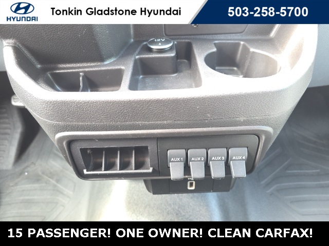 2019 Ford Transit Passenger XLT photo 16